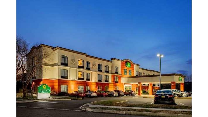 La Quinta Inn & Suites by Wyndham Mt. Laurel - Philadelphia in Marlton, New Jersey, United States