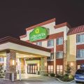 La Quinta Inn & Suites by Wyndham O’Fallon, IL – St. Louis