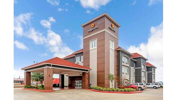 La Quinta Inn & Suites by Wyndham Orange in Orange, Texas, United States