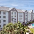 La Quinta Inn & Suites by Wyndham Orlando Lake Mary