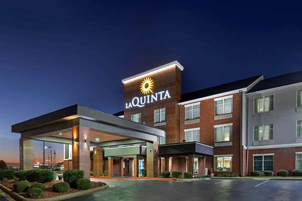La Quinta Inn & Suites by Wyndham Oxford - Anniston in Oxford, Alabama, United States