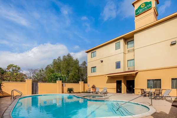 La Quinta Inn & Suites by Wyndham Pasadena in Pasadena, Texas, United States
