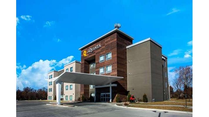 La Quinta Inn & Suites by Wyndham Pittsburg in Pittsburg, Kansas, United States