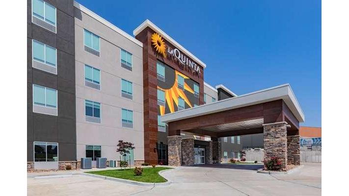 La Quinta Inn & Suites by Wyndham Poplar Bluff in Poplar Bluff, Missouri, United States