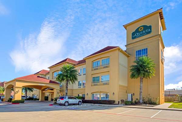 La Quinta Inn & Suites by Wyndham Port Arthur in Port Arthur, Texas, United States