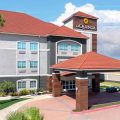 La Quinta Inn & Suites by Wyndham Raymondville