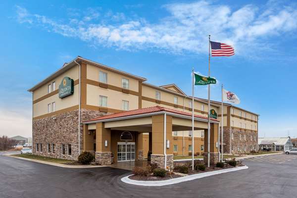 La Quinta Inn & Suites by Wyndham Rockford in Rockford, Illinois, United States