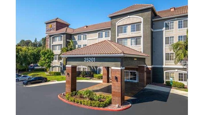 La Quinta Inn & Suites by Wyndham Santa Clarita - Valencia in Santa Clarita, California, United States