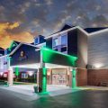 La Quinta Inn & Suites by Wyndham Stonington-Mystic Area