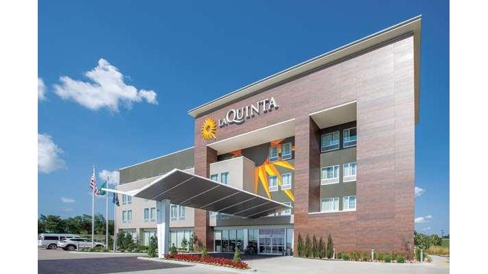 La Quinta Inn & Suites by Wyndham Tulsa Broken Arrow in Broken Arrow, Oklahoma, United States