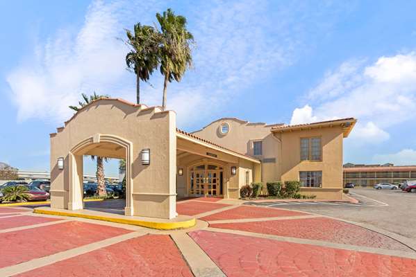 La Quinta Inn by Wyndham New Orleans Causeway in Metairie, Louisiana, United States