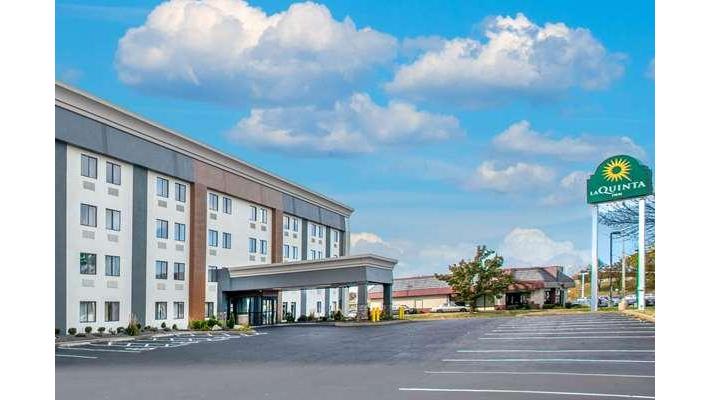 La Quinta Inn by Wyndham St. Louis Hazelwood - Airport North in Hazelwood, Missouri, United States