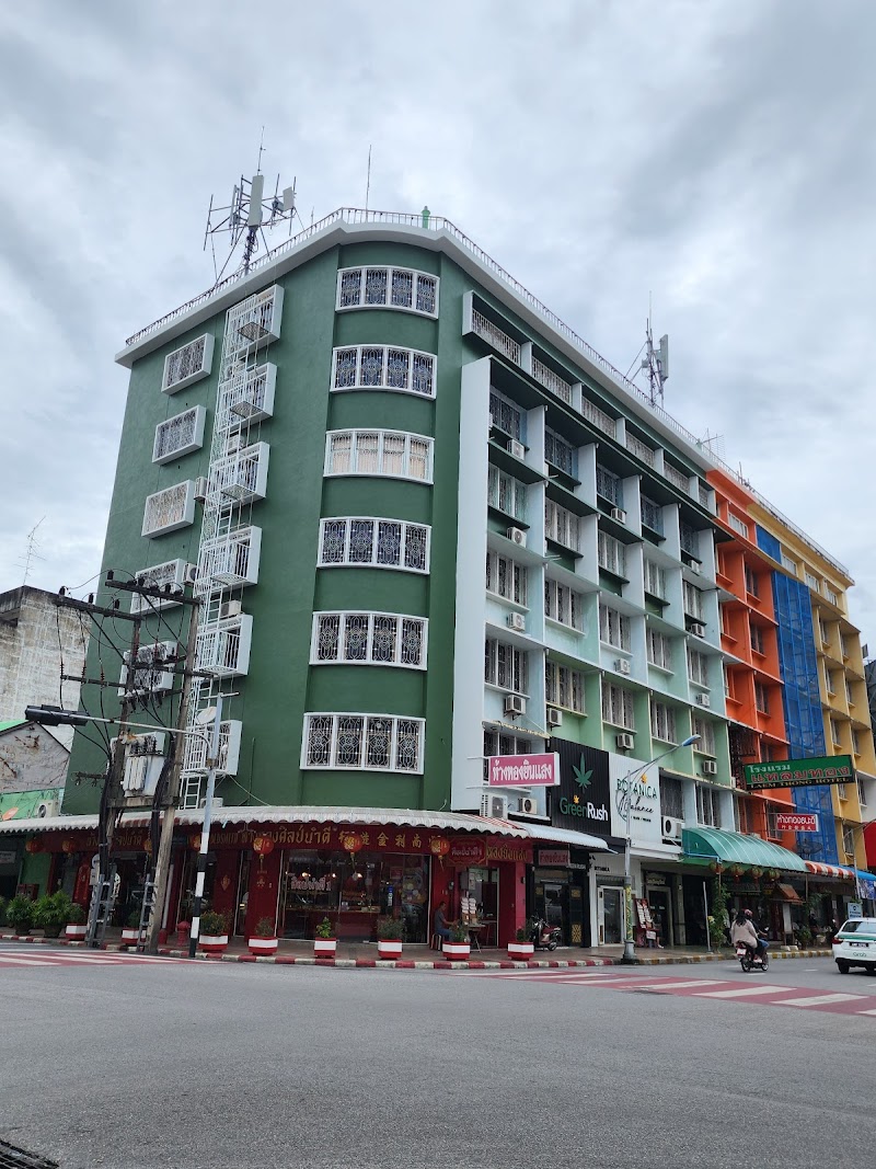 Laemthong Hotel in Hat Yai, Thailand