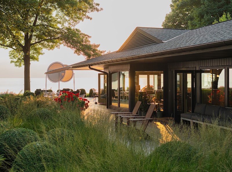 Lake Shore Resort in Saugatuck, MI, United States