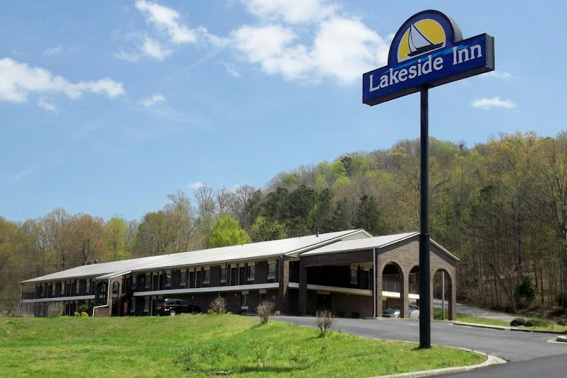 Lakeside Inn in Guntersville, Alabama, United States