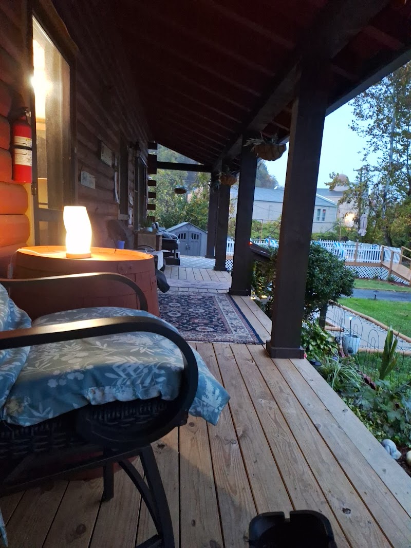 Log Cabin Inn in Huntington, West Virginia, United States