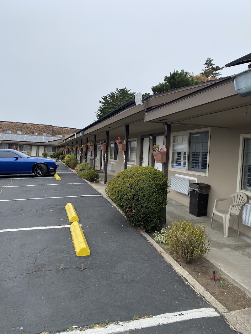 Lone Oak Lodge in Monterey, California, United States