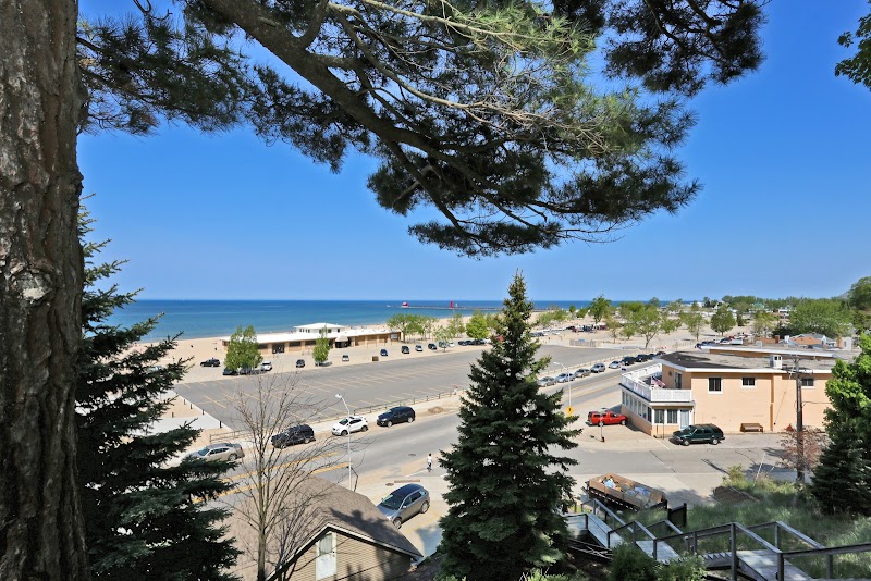 Looking Glass Beachfront Inn in Grand Haven, Michigan, United States