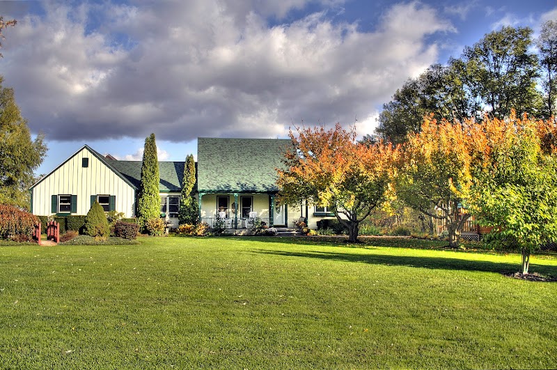 Los Gatos Bed & Breakfast in Penn Yan, New York, United States