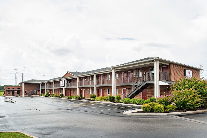 Luxbury Inn & Suites in Maryville, Tennessee, United States