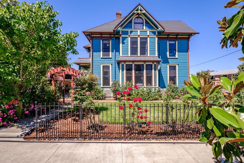 MaMere's Guest House in Monmouth, Oregon, United States