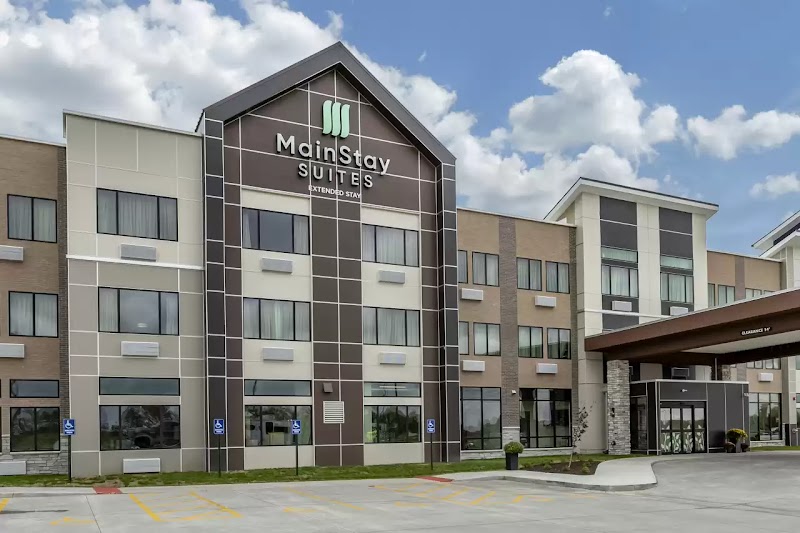 MainStay Suites Milwaukee Airport in Oak Creek, Wisconsin, United States