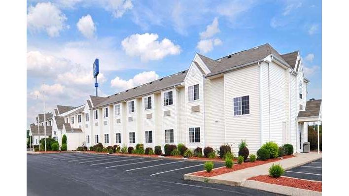 Microtel Inn & Suites by Wyndham Clarksville in Clarksville, Tennessee, United States