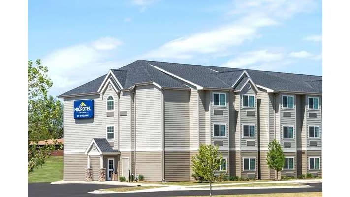Microtel Inn & Suites by Wyndham Dickinson in Dickinson, North Dakota, United States
