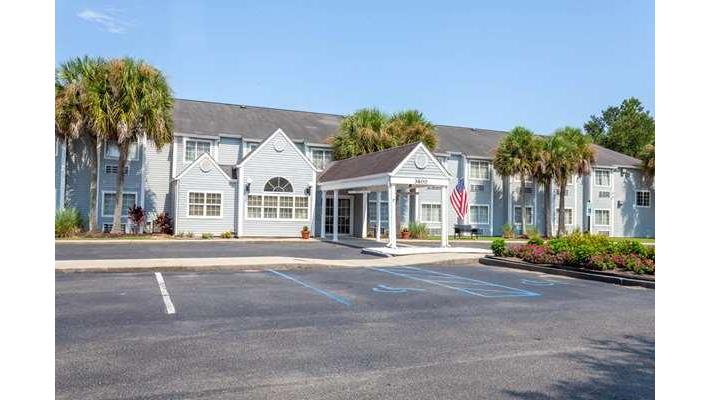 Microtel Inn & Suites by Wyndham Gulf Shores in Gulf Shores, Alabama, United States