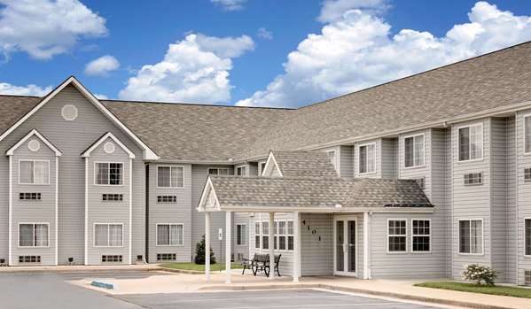 Microtel Inn & Suites by Wyndham Joplin in Joplin, Missouri, United States