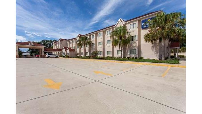 Microtel Inn & Suites by Wyndham Lady Lake/The Villages in Lady Lake, Florida, United States