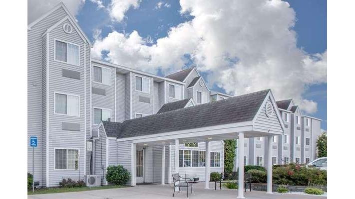 Microtel Inn & Suites by Wyndham Manistee in Manistee, Michigan, United States