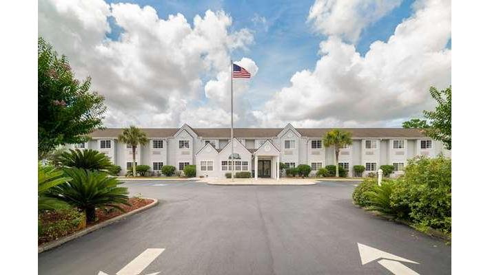 Microtel Inn & Suites by Wyndham Pooler/Savannah in Pooler, Georgia, United States