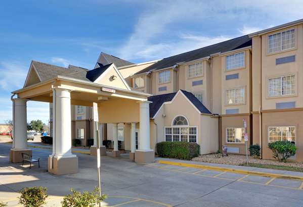 Microtel Inn & Suites by Wyndham Scott/Lafayette in Lafayette, Louisiana, United States