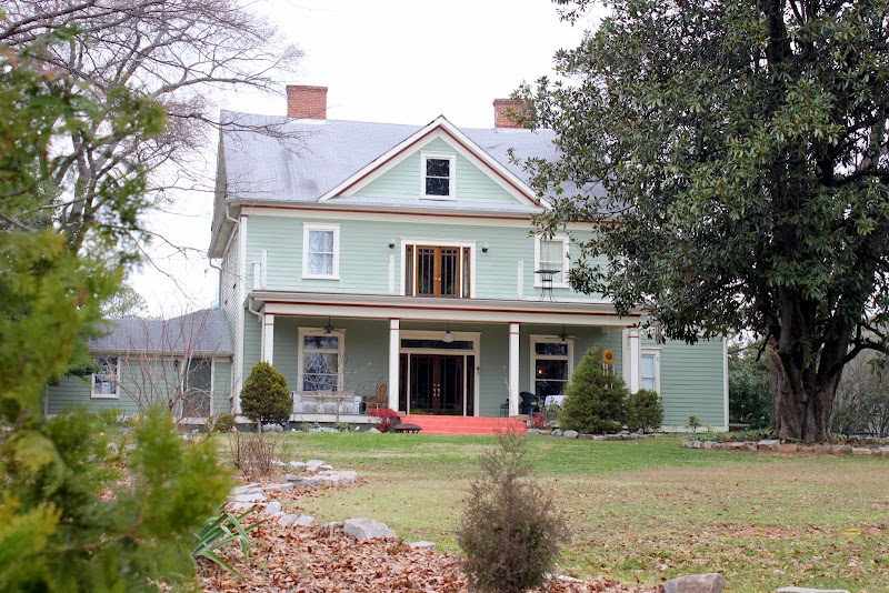 Mileybright Farmhouse in Decatur, Georgia, United States