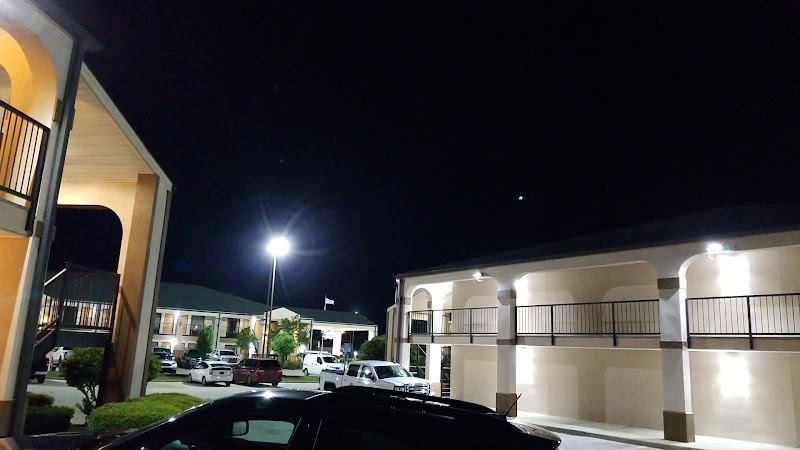 Mockingbird Inn & Suites in Brewton, Alabama, United States