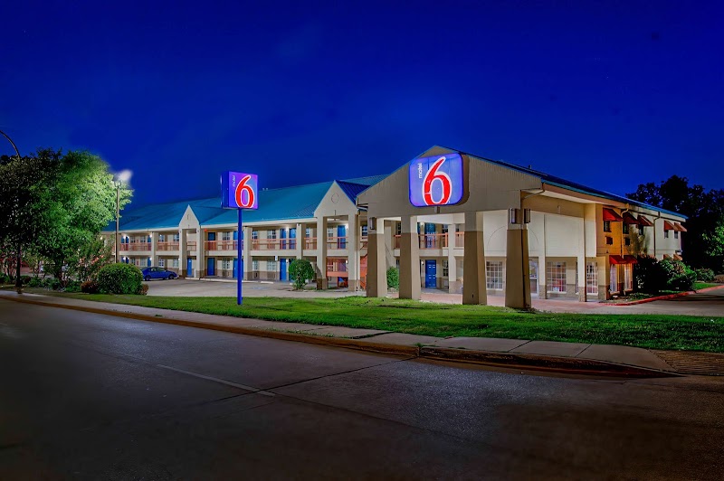 Motel 6 Arlington, TX in Arlington, Texas, United States