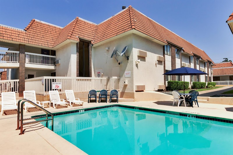 Motel 6 Dallas - Duncanville in Duncanville, Texas, United States