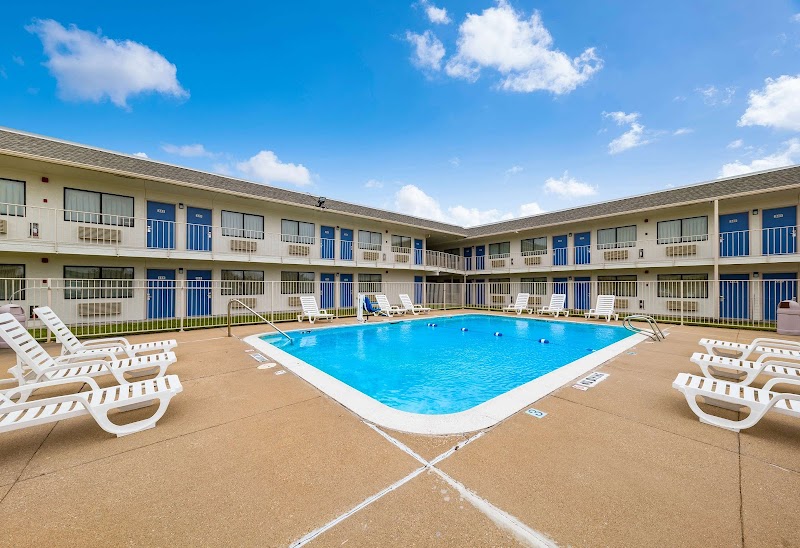 Motel 6 Greenville, TX in Greenville, Texas, United States