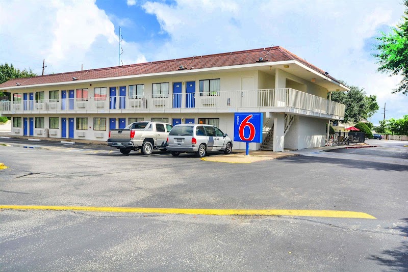 Motel 6 Huntsville in Huntsville, Texas, United States