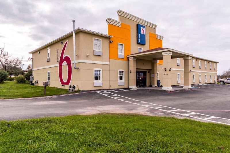 Motel 6 Jourdanton, TX in Jourdanton, Texas, United States