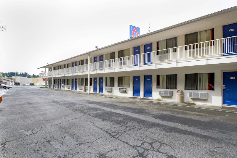 Motel 6 Kelso, WA - Mt. St. Helens in Kelso, Washington, United States
