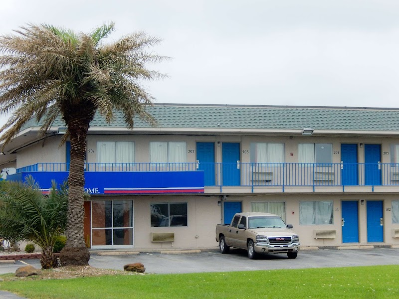 Motel 6 Lake Jackson, TX in Lake Jackson, Texas, United States