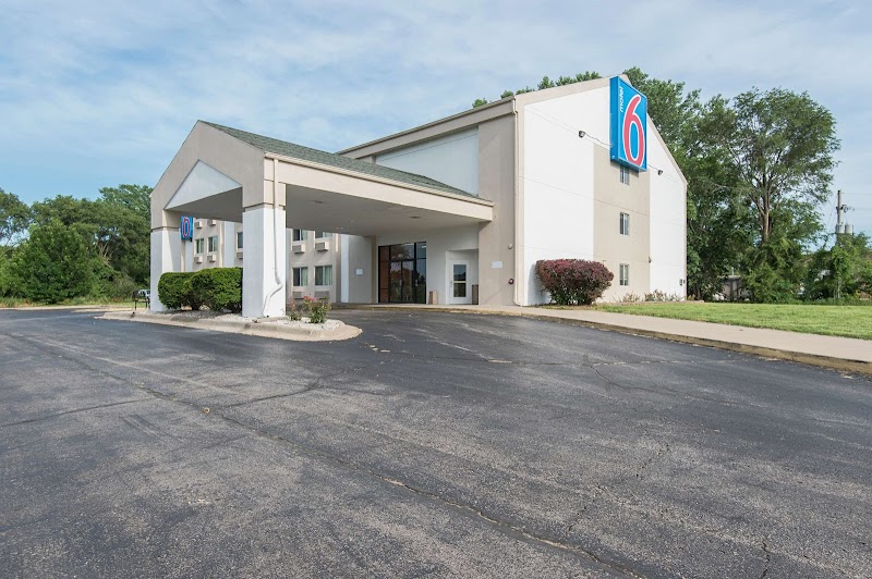 Motel 6 Lawrence, KS in Lawrence, Kansas, United States