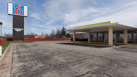 Motel 6 Lincoln, IL in Lincoln, Illinois, United States