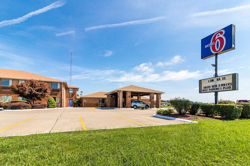 Motel 6 Marion, IL in Marion, Illinois, United States