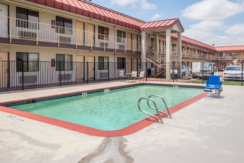 Motel 6 Mesquite, TX - Rodeo - Convention Ctr in Mesquite, Texas, United States