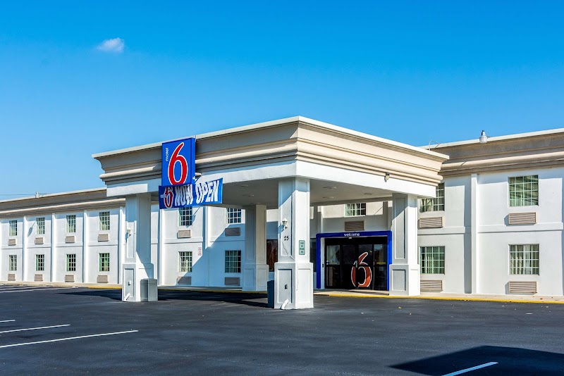Motel 6 Petersburg, VA - Fort Lee in Petersburg, Virginia, United States