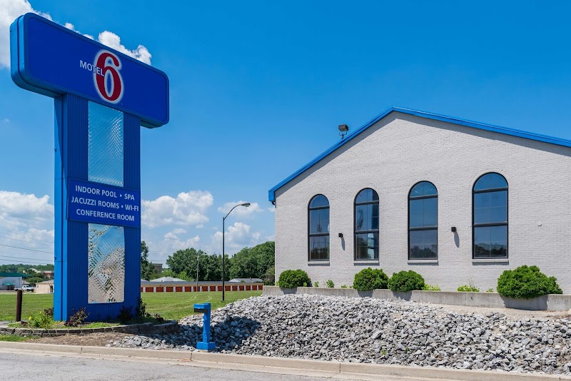 Motel 6 Richmond, IN in Richmond, Indiana, United States