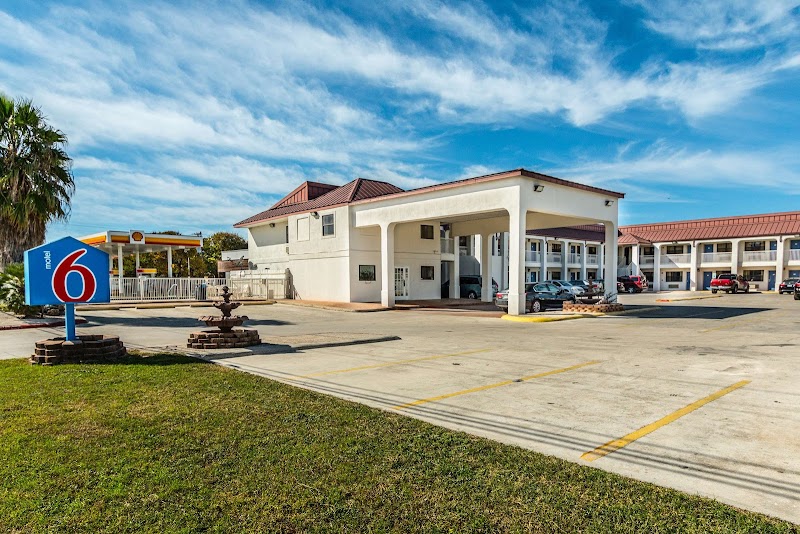 Motel 6 San Marcos, TX - North in San Marcos, Texas, United States